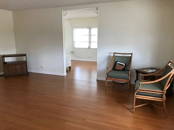 3rd image of 2337 Lake View Dr