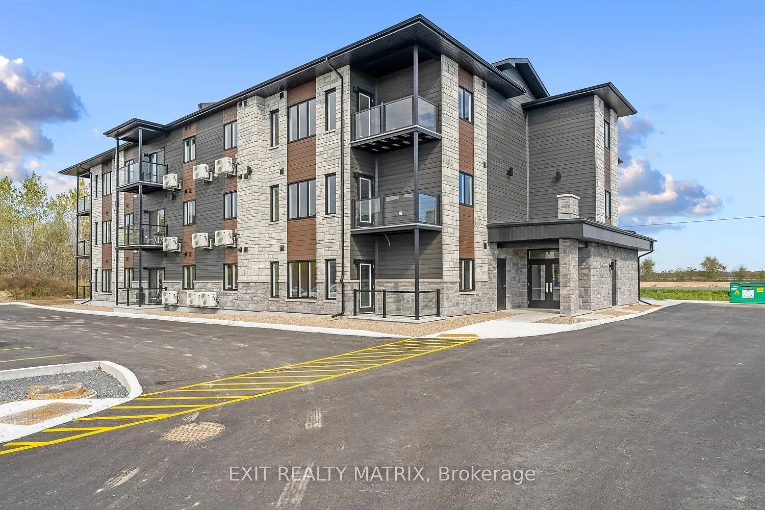 2 bed, $2,150 — Photo 1