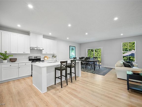 4th image of 8233 Chandler Ct