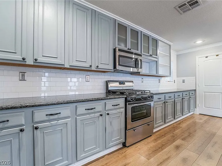 3220 Mist Effect Ave — Photo 7