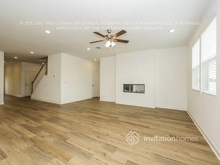 833 Molly Ln — Photo 5