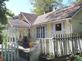 6212 N Eugene Field Rd, Kansas City, MO 64119