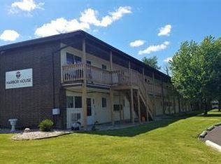 2677 Shoreland Avenue, Toledo, OH 43611