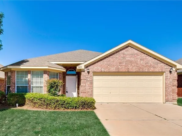 8633 Corral Cir, Fort Worth, TX 76244