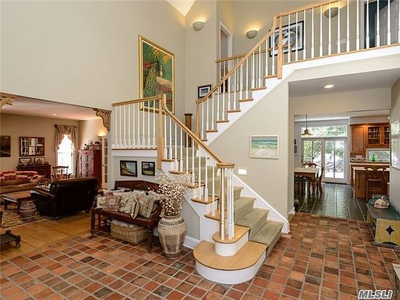 2nd image of 27 Davis Ln