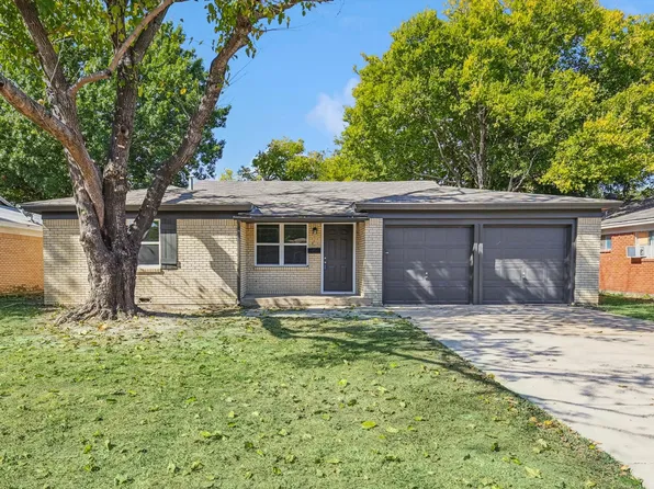 2105 Dayton St, Haltom City, TX 76117