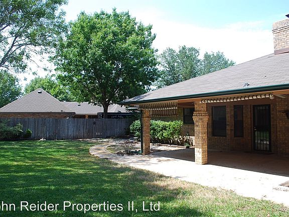3rd image of 504 Pondview Dr