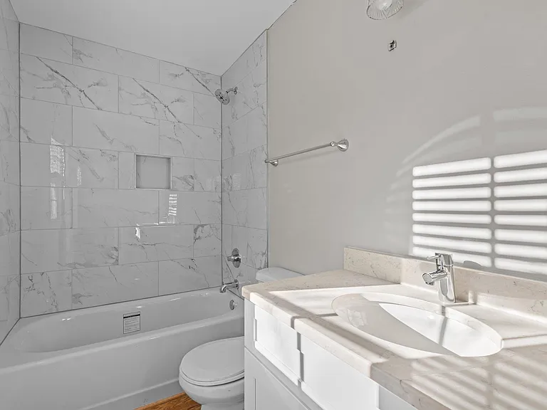 4611 Asterwood Dr — Photo 9