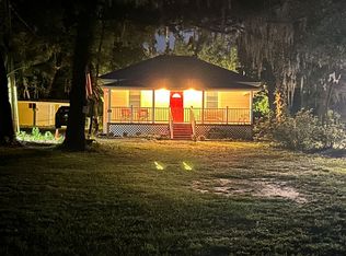 2028 Old New York Ave, Deland, FL 32720