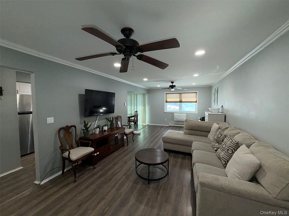 1st image of 22 Crescent Drive #85