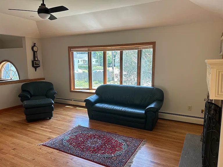 20 Breeze Dr — Photo 9