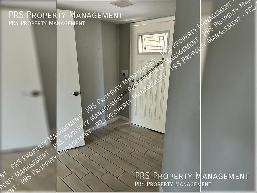 Building Photo - 2454 E Javelina Ave