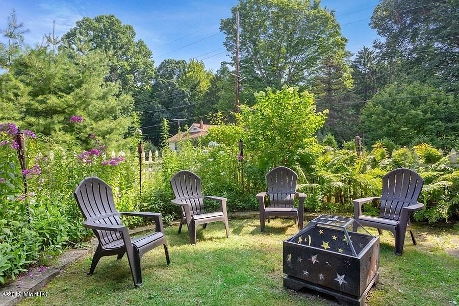 15248 Three Oaks Rd, Three Oaks, MI 49128 Zillow