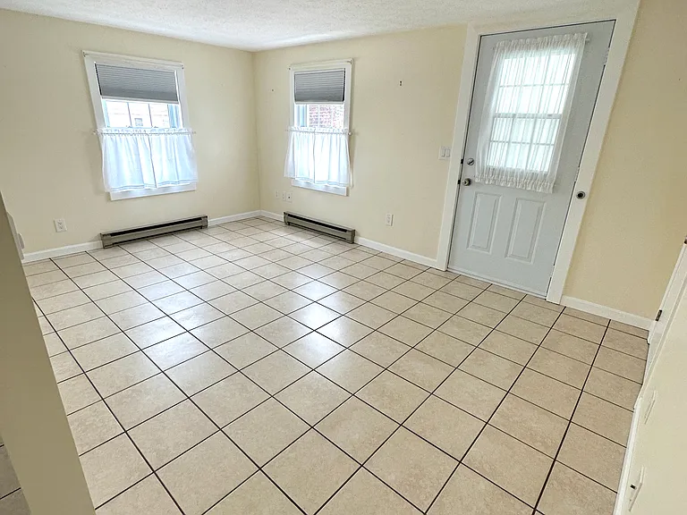 260 Elm St #A — Photo 2