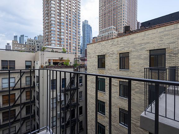 3rd image of 359 W 48th St #306