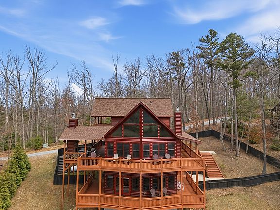 3rd image of 33 Stanley Ridge Rd