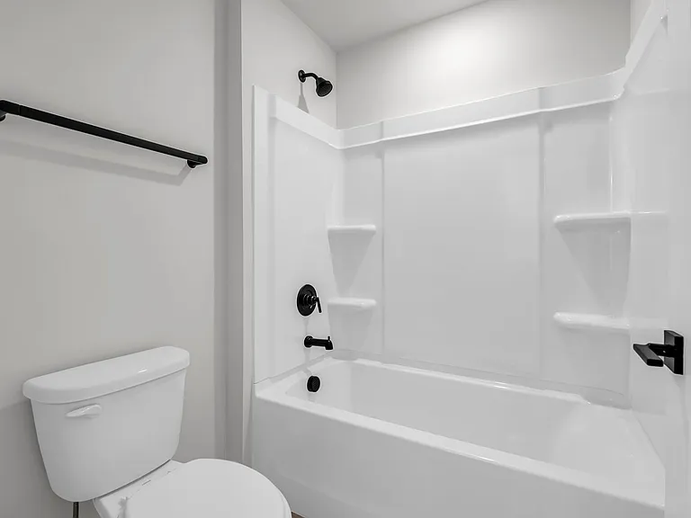 23 Silverthorne Ct — Photo 35