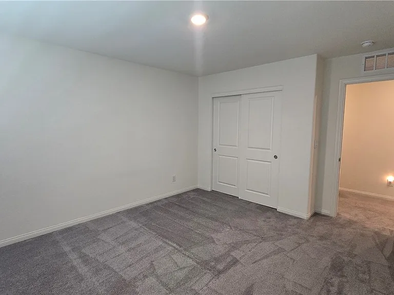 7647 Duran Harbor Ln — Photo 48