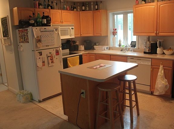 3rd image of 86 Saco St #C