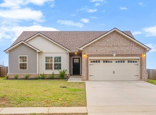 1977 Sydney Louise Dr, Clarksville, TN 37042