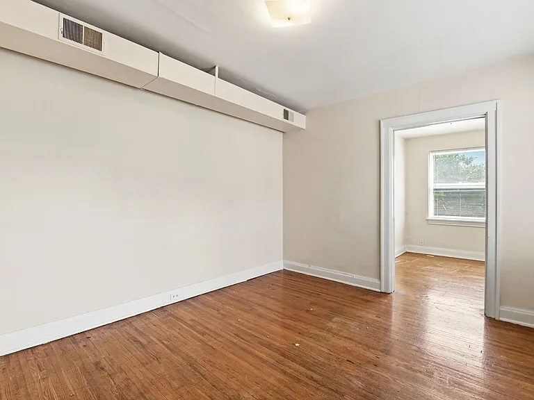 Apartment for Rent in Bevo Mill — Photo 11