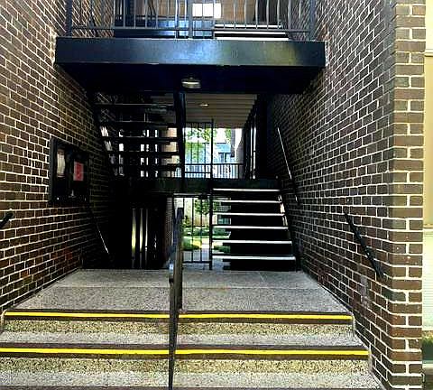 2nd image of 25 Stonehenge Cir APT 7