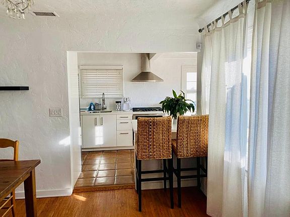 4th image of 2023 W 85th St