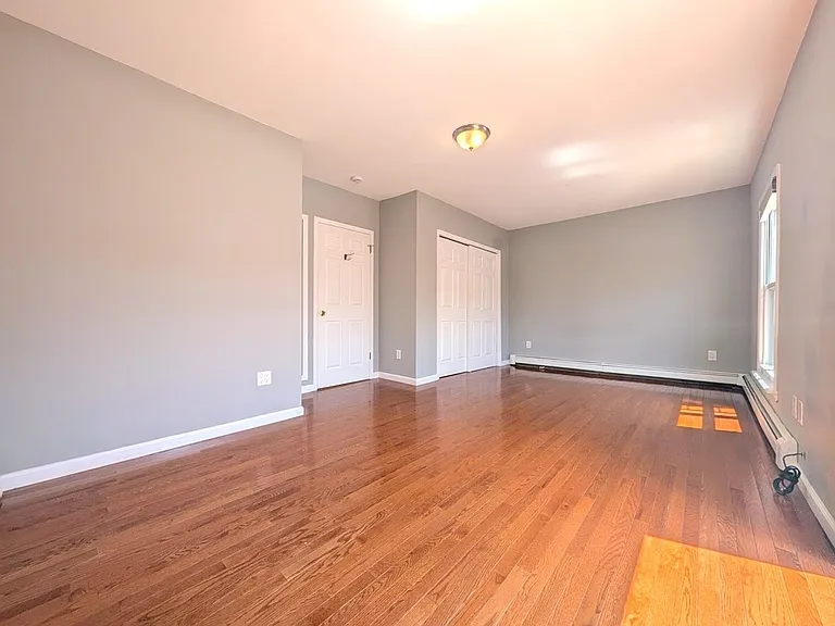 69 Beacon Ave #2 — Photo 16