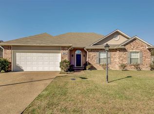 105 Edinburgh Ln, Clinton, MS 39056