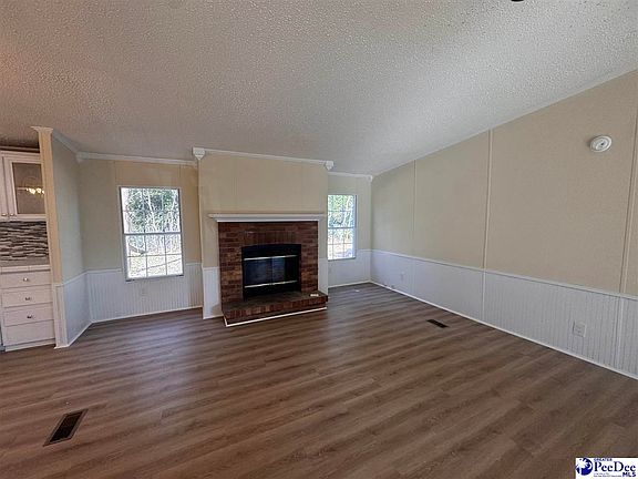 3rd image of 508 Elm St