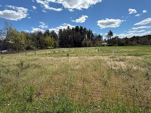 2nd image of 152 County Rd
