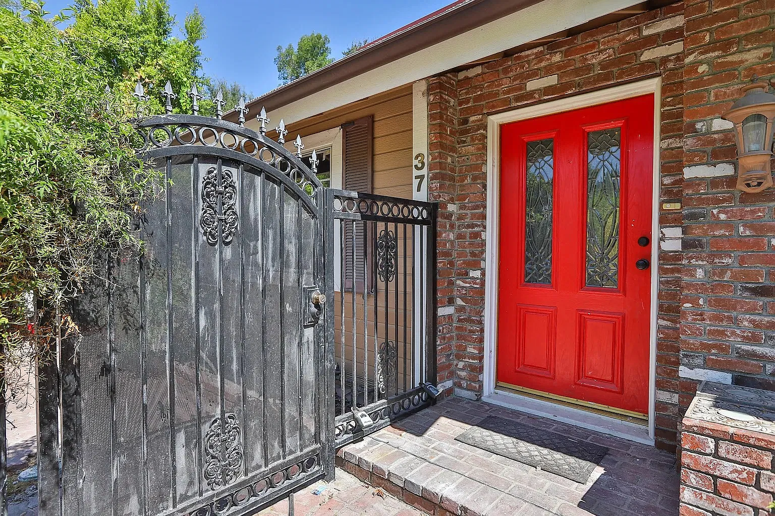 W Sierra Madre Blvd, Arcadia — Photo 1