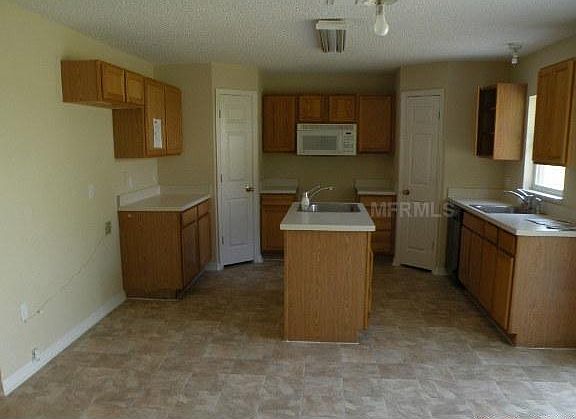 3rd image of 1230 Worthington Dr