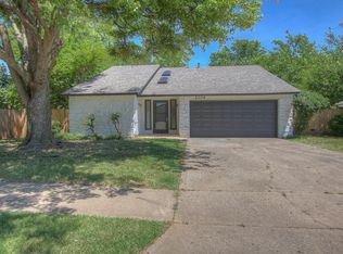 2204 E Reno St, Broken Arrow, OK 74012