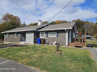 104 Thayer Ln, Oak Ridge, TN 37830