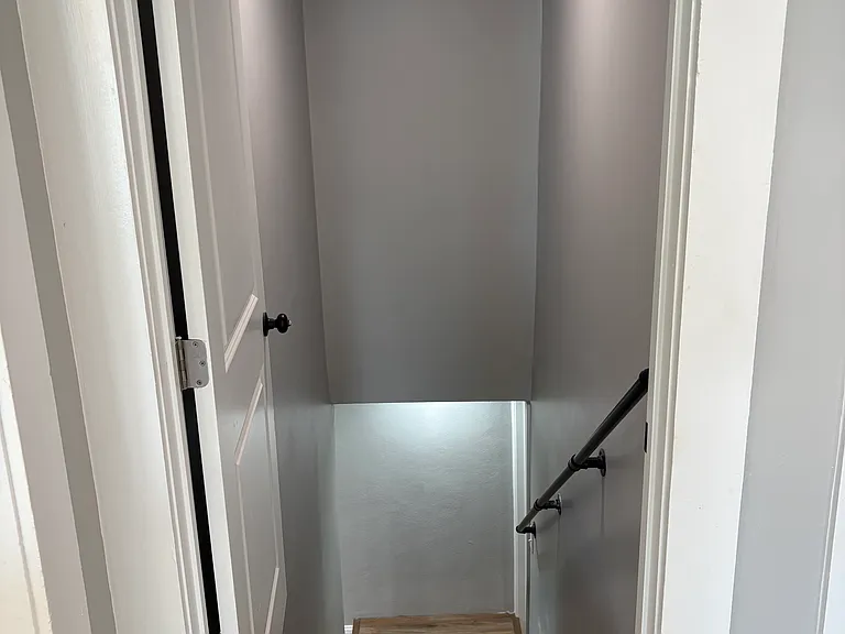 406 Realty St SW — Photo 9
