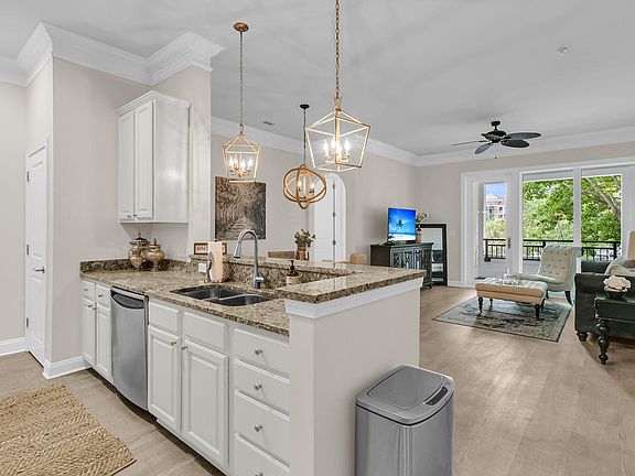 5th image of 200 River Landing Dr Unit 107H