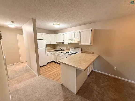 2nd image of 228 Woodridge St APT 14