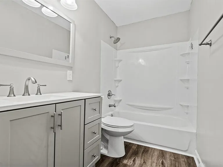 154 Forest Dr — Photo 12