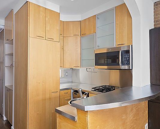 4th image of 88 Charles St APT 3D
