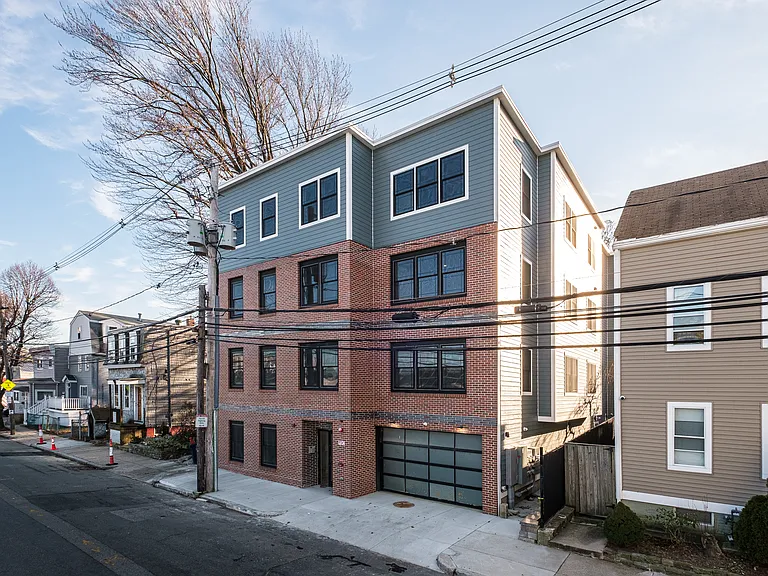 121 Addison St #9 — Photo 12