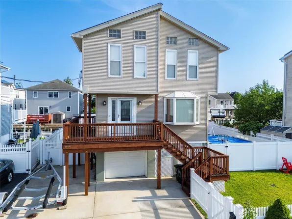 644 Arthur Street, Baldwin, NY 11510