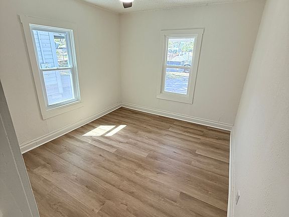 4th image of 2416 Union St