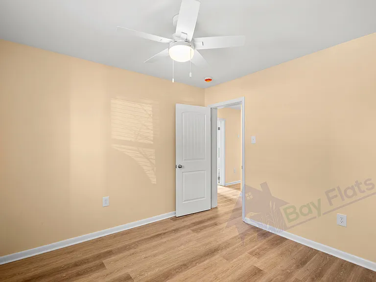 22645 Washington St #3 — Photo 10