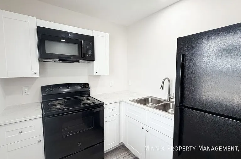 5438 40th St #11 — Photo 7