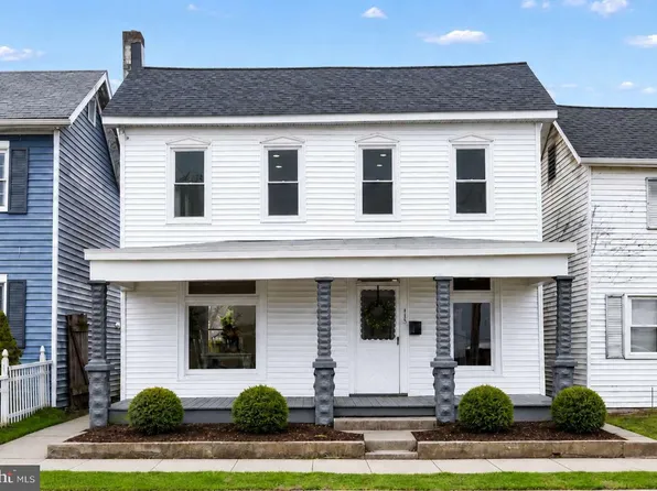 113 N York St, Mechanicsburg, PA 17055