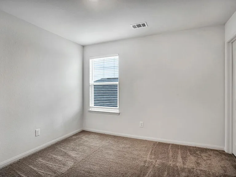 169 Allington Cir — Photo 23