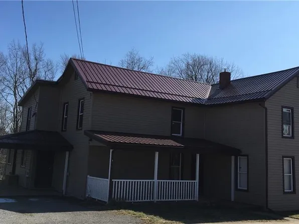 119-121 S Pymatuning St, Linesville, PA 16424