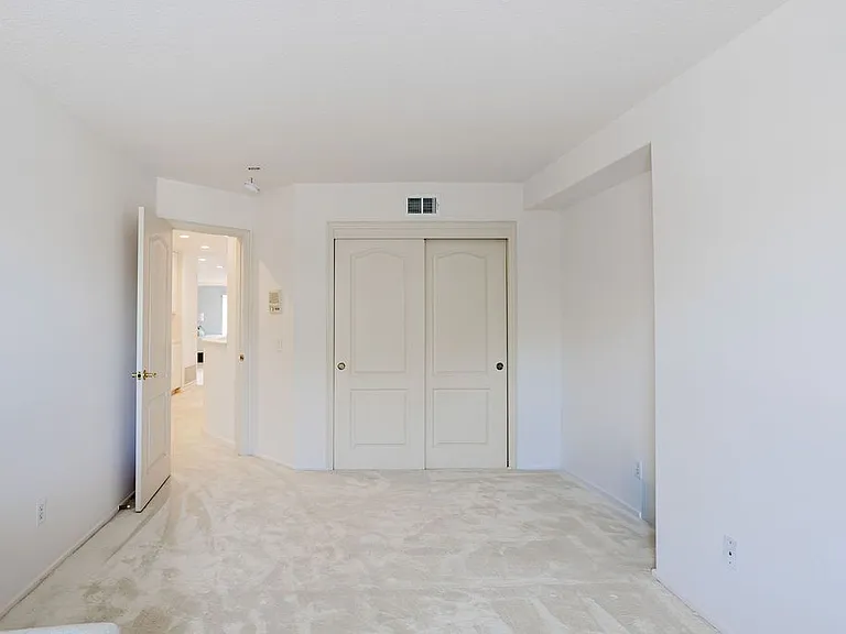 1651 Fox Springs Cir — Photo 16