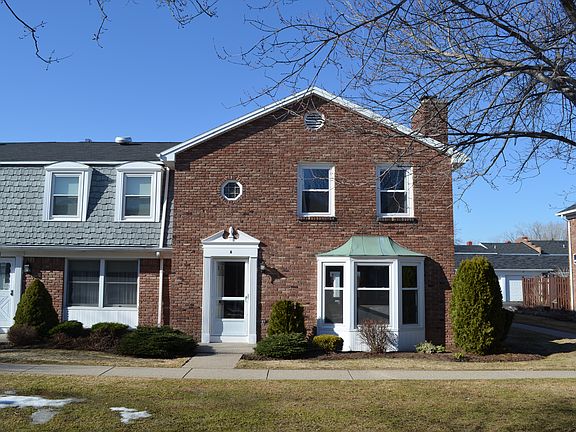 2nd image of 95 Oakbrook Drive #A